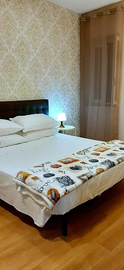 Castello Apartment Deluxe 취아카